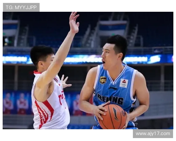 成都篮球队以54分领跑挑战赛积分榜展现强劲实力与团队合作精神