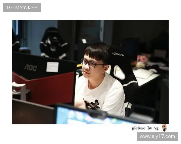 聚焦DOTA2LNG战队的团队协作与默契配合探讨